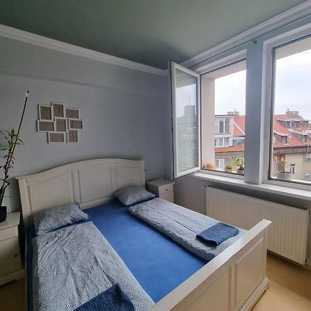 Big 4 Room Huge Apartment Bratislava Exterior foto